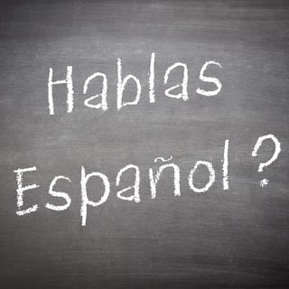 Schriftzug: Hablas Espagnol? (Foto: imago images, Andreas Berheide via www.imago-images.de)