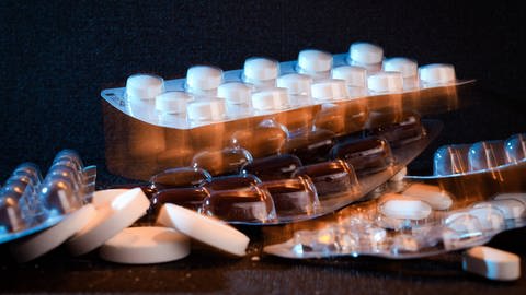 Verschiedene Medikamente  (Foto: IMAGO, imago images / Pixsell)