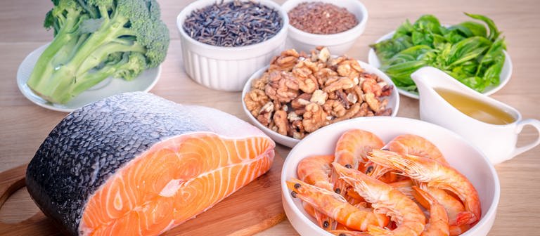 Lebensmittel, die Omega-3-Fettsäuren enthalten (Foto: IMAGO, IMAGO / agefotostock)
