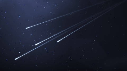 Fallende Sterne: Woher weiß man, ob ein Stern, den wir nachts sehen, überhaupt noch existiert? (Foto: IMAGO, IMAGO / blickwinkel)