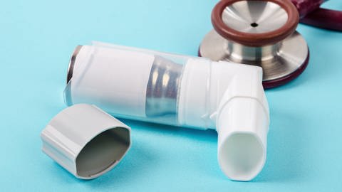 Bilder Asthmaspray gegen COVID-19 (Foto: IMAGO, imago images/PENCHAN)
