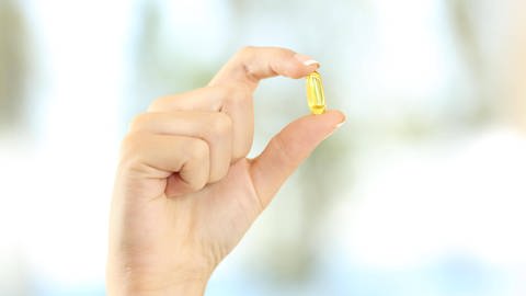 Vitamin D ist kein Wundermittel zur Vorbeugung einer Corona-Infektion und sollte möglichst nur nach ärztlicher Absprache eingenommen werden. (Foto: IMAGO, imago images / Panthermedia)