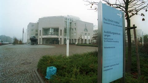 Paul-Ehrlich-Institut von außen (Foto: IMAGO, Imago / bonn-sequenz)