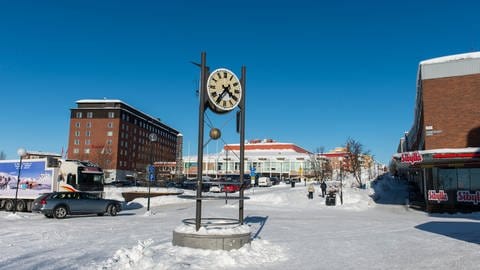 Der Parkplatz - das Zentrum Kirunas (Foto: picture-alliance / Reportdienste, picture alliance / Avalon.red | Wolfgang Kaehler)