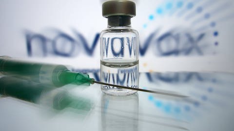 EMA empfielt Zulassung von Corona-Impfstoff Novavax (Foto: IMAGO, imago images/Sven Simon)