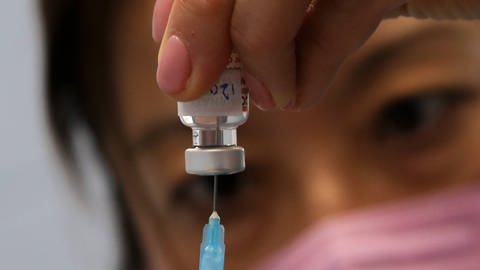 Eine hohe Impfquote und ein hoher Anteil Genesener schützen das Gesundheitssystem vor Überlastung. (Foto: IMAGO, imago)