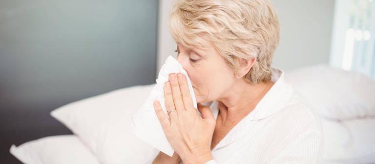 Die Symptome bei einer Grippe oder Covid-19 sind oft ähnlich. (Foto: imago images, imago images / Panthermedia)