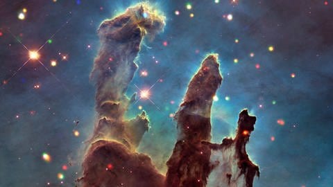 Die "Säulen der Schöpfung" im Adlernebel, aufgenommen durch Hubble (Foto: IMAGO, imago/ZUMA Press)