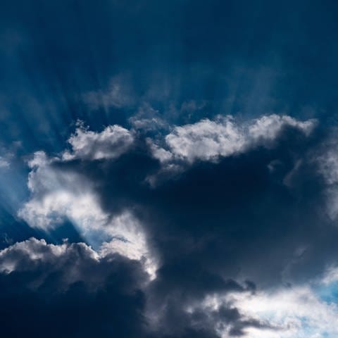 Wolken (Foto: IMAGO, Wassilis Aswestopoulos via www.imago-images.de)