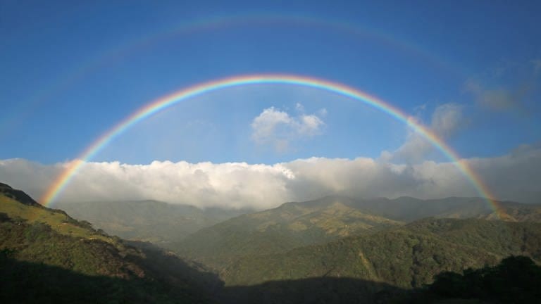 Doppelter Regenbogen auf Costa Rica