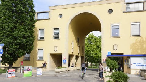 Haupteingang des Uniklinikums Freiburg