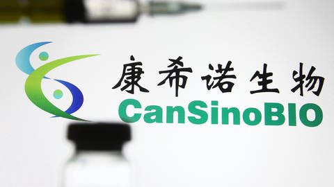 Von der chinesischen Firma  CanSino Biologics gibt es bereits einen Vektor-Impfstoff, der auch in den Arm injiziert wird. (Foto: IMAGO, imago images/ZUMA Wire)