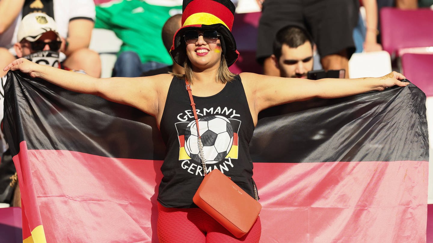 Kein WM-Fieber - Begeisterung für Fußball-WM in Katar ist nicht ansteckend. (Foto: IMAGO, IMAGO/Lan Hongguang)