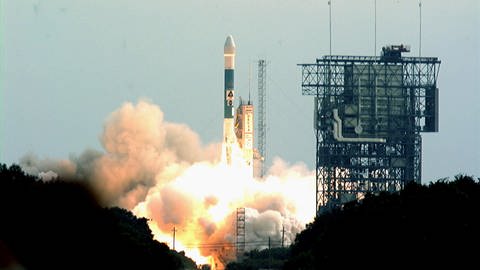 Eine Boeing Delta II-Trägerrakete hebt im November 1998 mit dem Mars Climate Orbiter der NASA ab. (Foto: IMAGO, IMAGO / agefotostock)