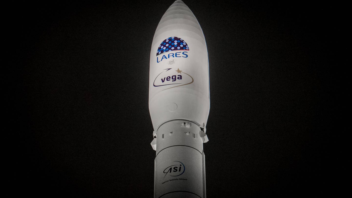 Die europäische Vega-Rakete soll einen ganz Schwarm an Satelliten gleichzeitig ins All befördern können. (Foto: IMAGO, imago)