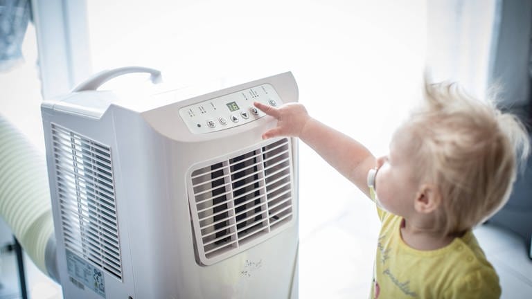 Länger anhaltende Hitze kann schwere gesundheitliche Folgen haben. (Foto: IMAGO, imago images/KS-Images.de)