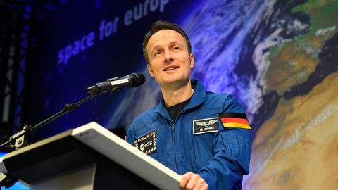 ESA-Astronaut Matthias Maurer darf im November 2021 zur ISS fliegen. Zu Zeit wird er vor allem auf Reparatureinsätze vorbereitet. (Foto: IMAGO, Imago images / brennweiteffm)