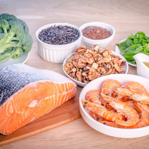 Lebensmittel, die Omega-3-Fettsäuren enthalten (Foto: IMAGO, IMAGO / agefotostock)