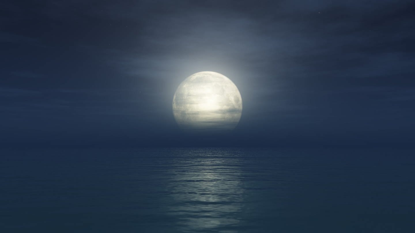 Warum erscheinen Sonne und Mond größer, je mehr sie sich dem Horizont nähern? (Foto: IMAGO, IMAGO / agefotostock)