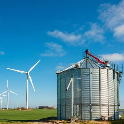 Gerade wenn Sonne und Wind fehlen, könnte Biogas eine sinnvolle Ergänzung zur Energiegewinnung sein. (Foto: IMAGO, imago images/penofoto)