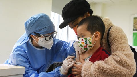 In den USA wurden bereits schon Kinder gegen Corona geimpft. (Foto: IMAGO, IMAGO / Xinhua)
