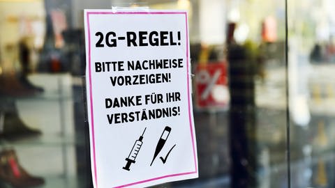 In vielen Bundesländern wurde bereits die 2G-Regel im Einzelhandel gekippt. Weitere Lockerungen sind schrittweise geplant. (Foto: IMAGO, imago images/Christian Ohde)