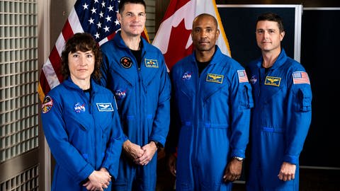 Die nächsten Astronauten und Astronautinnen, die zum Mond fliegen werden: Die Crew der Artemis 2. Artemis 2 ist eine geplante Raumfahrt-Mission der NASA. (Foto: picture-alliance / Reportdienste, picture alliance / ZUMAPRESS.com)