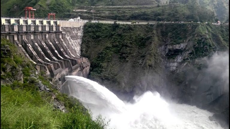 Wasserkraftwerk in Bhutan (Foto: SWR, Michael Marek und Anja Steinbuch)