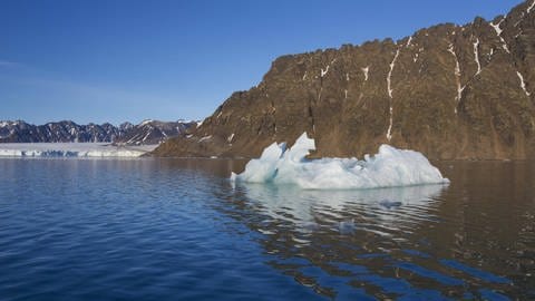Der Klimawandel lässt Gletscher schmelzen. Der Anstieg des Meeresspiegels hat eine bremsende Wirkung auf die Erdrotation. (Foto: IMAGO, imageBROKER/alimdix/xArterra ibltsm09164642.jpg)