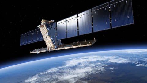 Zahlreiche Erdbeobachtungssatelliten der ESA wie hier ein Sentinel tasten aus 700 Kilometer Höhe die Erdoberfläche ab. (Foto: ESA)