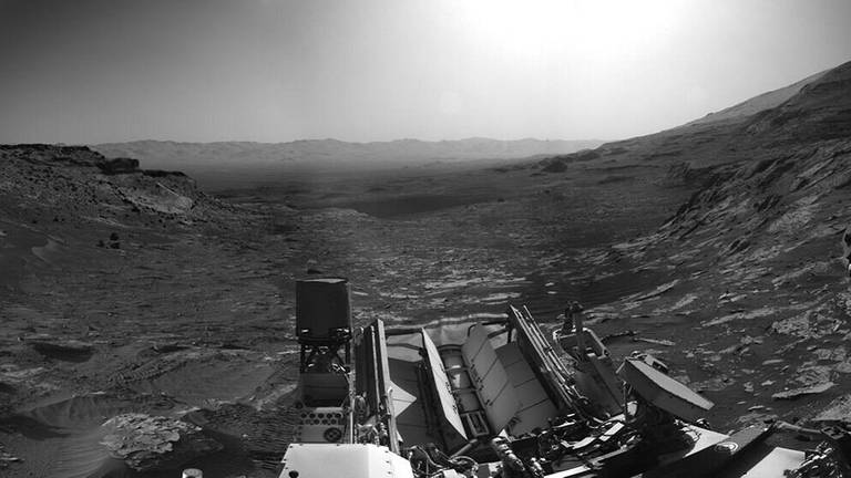 Der Mars-Rover Curiosity hat bei der Entnahme von Gesteinsproben Kohlenstoff 12 entdeckt. (Foto: IMAGO, imago)
