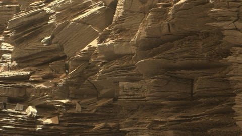 Diese Nahaufnahme des NASA-Rovers Curiosity zeigt fein geschichtete Felsen (Foto: Pressestelle, NASA/JPL-Caltech/MSSS)