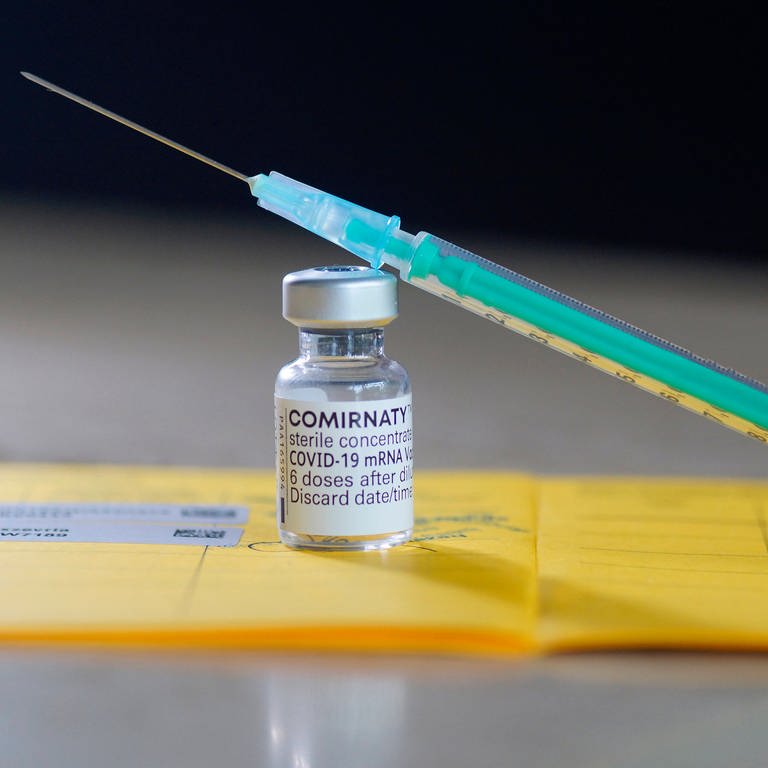 Corona-Impfung: EMA entscheidet über angepasste Omikron-Impfstoffe  (Foto: IMAGO, IMAGO / blickwinkel)