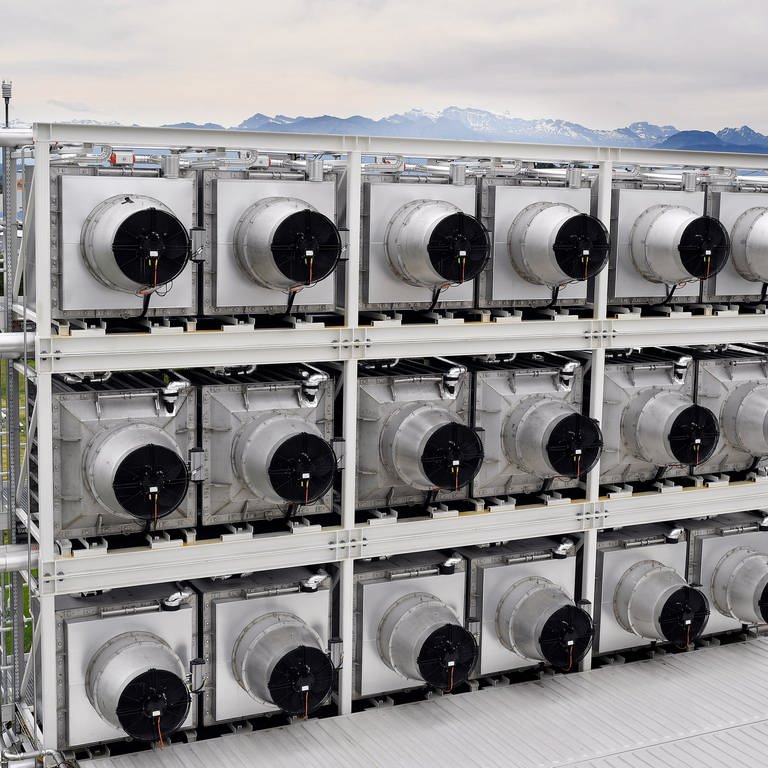 Air Capture Anlage um CO2 aus der Luft zu filtern und zu speichern (Foto: picture-alliance / Reportdienste, /KEYSTONE)