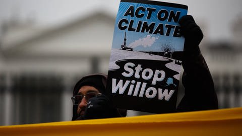 Klimaschützer sehen die geplanten Ölbohrungen im Norden Alaskas kritisch. (Foto: IMAGO,  IMAGO/NurPhoto)