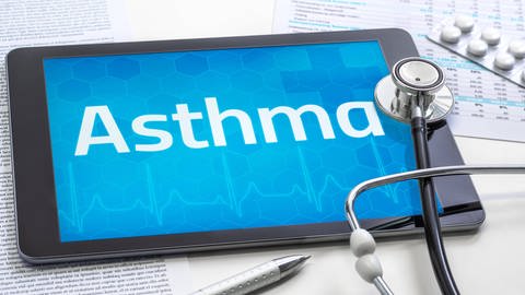Das Wort Asthma auf dem Tablet. (Foto: IMAGO, /Panthermedia)