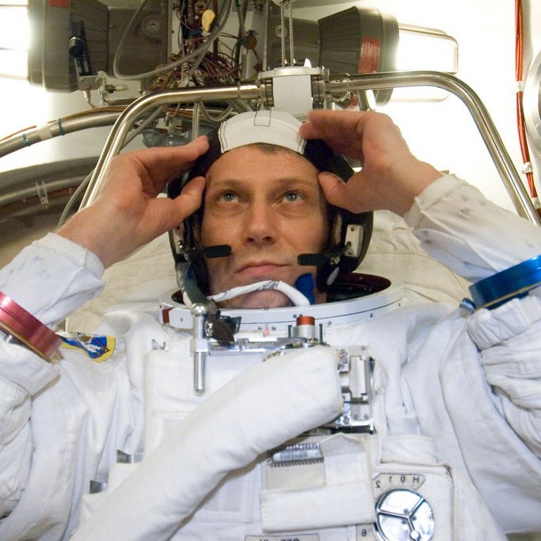 Der ehemalige ESA-Astronaut Thomas Reiter feiert seinen 65. Geburtstag. (Foto: IMAGO,  imago images/JMH-Galaxy Contact)