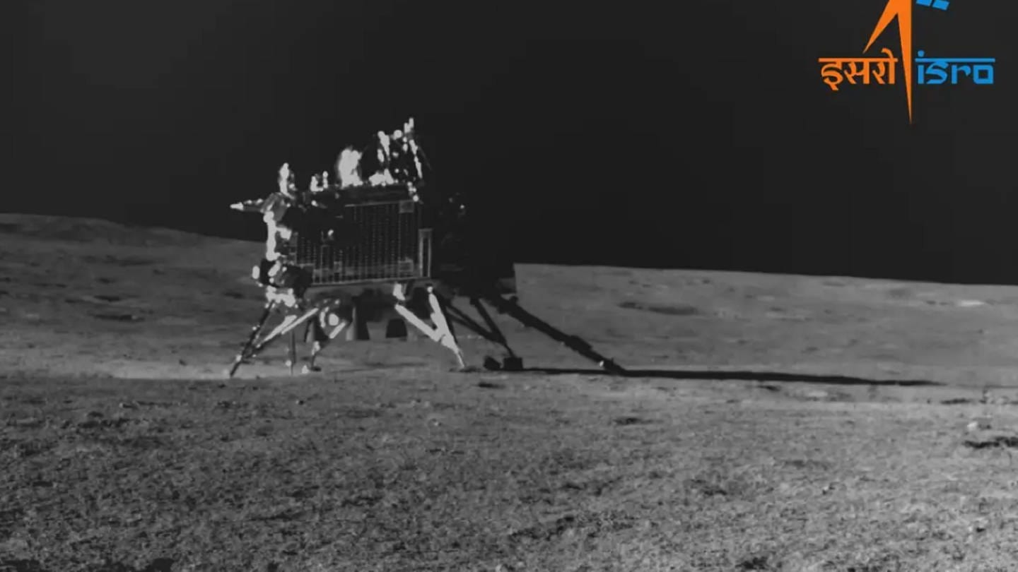Das Bild zeigt den Mondlander Vikram nach der indischen Mondlandung. (Foto: Pressestelle, Indian Space Research Organisation)
