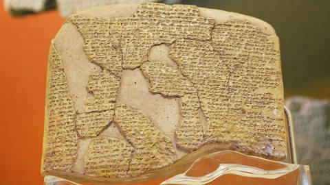 Der erste Friedensvertrag der Welt nach der Schlacht von Kadesh (Foto: IMAGO, imagebroker)