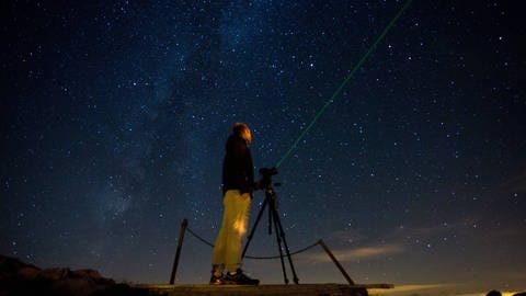 Meteoritenschauer über Kroatien im Sternbild Zwilling (Foto: IMAGO, imago/Pixsell)