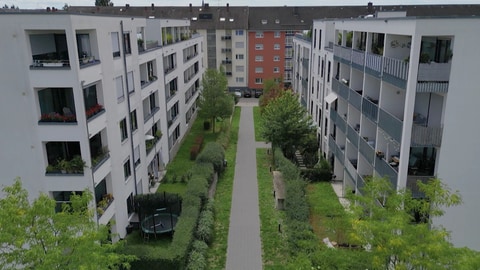 Ein modernes Neubaugebiet - Die Stadtplanung reagiert auf Wohnungsmangel meist mit Neubauten auf neu erschlossenen Flächen. (Foto: SWR)