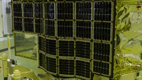 Die japanische Raumsonde SLIM verfügt über leichte und flexible Solarzellen, die sich wie eine Folie auch auf gekrümmten Oberflächen aufbringen lassen. 