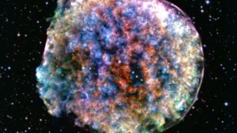 Ein internationales Wissenschaftlerteam sagt: Supernovae leuchten nicht immer gleich hell. Ihre Helligkeit ändert sich mit ihrem Alter. Stimmt das, dann könnten Supernovae nicht zur Berechnung der Entfernung genutzt werden.  (Foto: IMAGO, imago images / ZUMA Press)