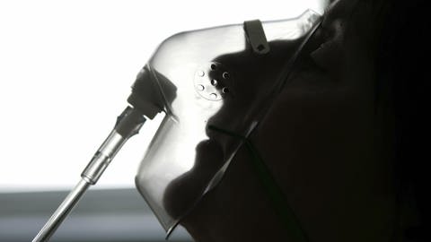Einsatz von reinem Sauerstoff bei einem Schlaganfall (Foto: picture-alliance / Reportdienste, picture alliance / imageBROKER)