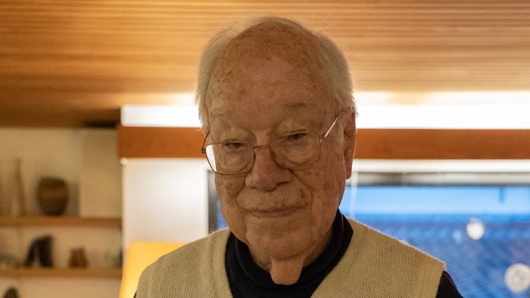 Georg, 89 Jahre alt ist Kinderbuchautor (Foto: SWR)