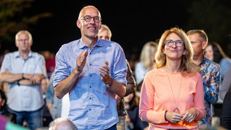 Das Publikum am zweiten Tag des SWR Sommerfestivals (Foto: SWR, Torsten Silz) Das Publikum am zweiten Tag des SWR Sommerfestivals
