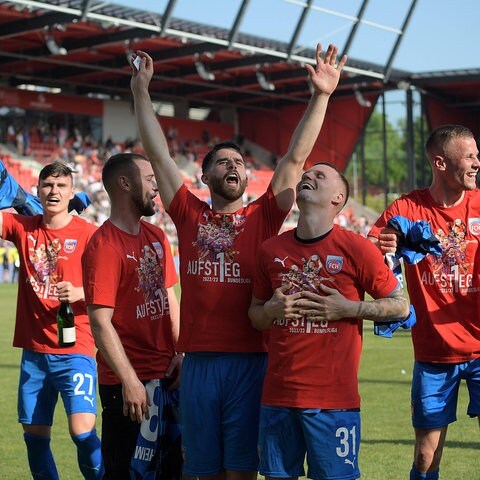 Der 1. FC Heidenheim ist in die Bundesliga aufgestiegen. (Foto: IMAGO, IMAGO / Jan Huebner)