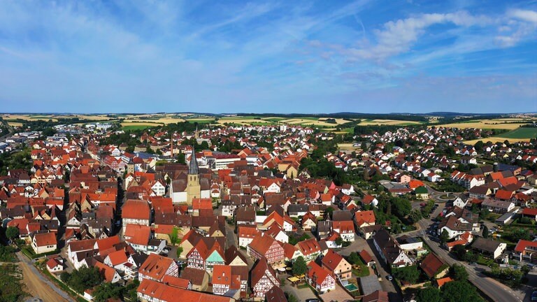 SWR1 Pfännle: Am 23. und 24. September 2023 feiern wir zwei Tage in Eppingen mit euch. Showkochen mit SWR1 Pfännle Koch Eberhard Braun und Live-Musik u.a. mit der SWR1 Band. (Foto: picture-alliance / Reportdienste, Picture Alliance)