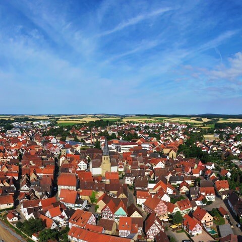 SWR1 Pfännle: Am 23. und 24. September 2023 feiern wir zwei Tage in Eppingen mit euch. Showkochen mit SWR1 Pfännle Koch Eberhard Braun und Live-Musik u.a. mit der SWR1 Band. (Foto: picture-alliance / Reportdienste, Picture Alliance)