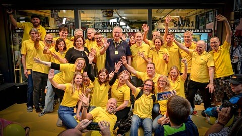 Das ganze SWR1 Team sagt "Danke!" (Foto: SWR) Das ganze SWR1 Team sagt "Danke!"